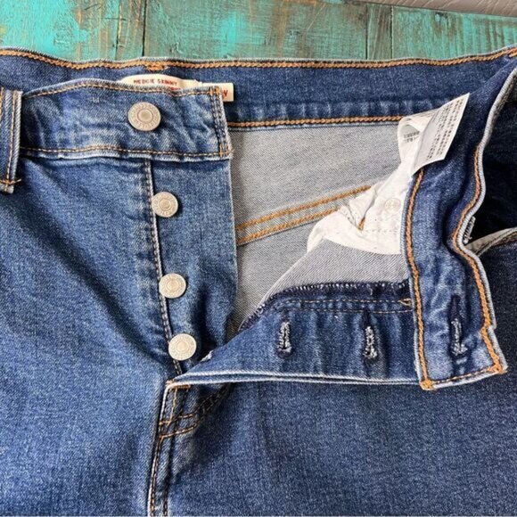 Levi's Wedgie Skinny Jeans Raw Frayed Hem Button Fly Size 16 Medium Wash Denim - Picture 8 of 13